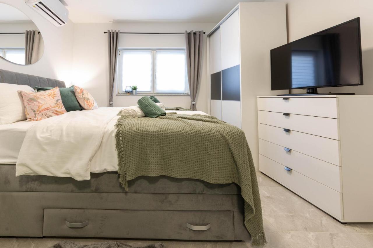 Apartmani Sun & Moon 别洛瓦尔 外观 照片